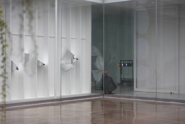 Installation view - 21st Century Museum of Contemporary Art, Kanazawa, Japan – 2009 - Photo: Olafur Eliasson