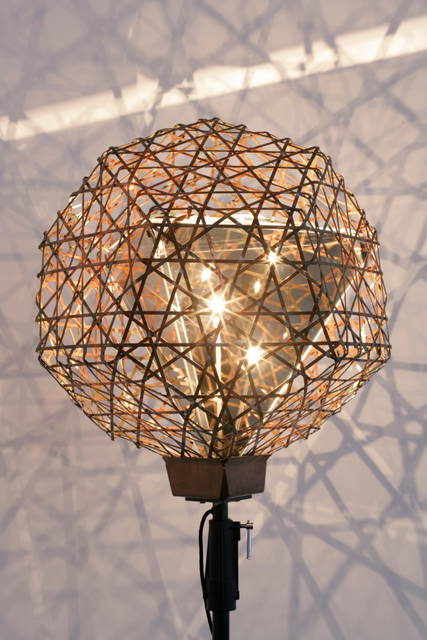 Fivefold dodecahedron lamp, 2006 - neugerriemschneider, Berlin – 2006 - Photo: Jens Ziehe